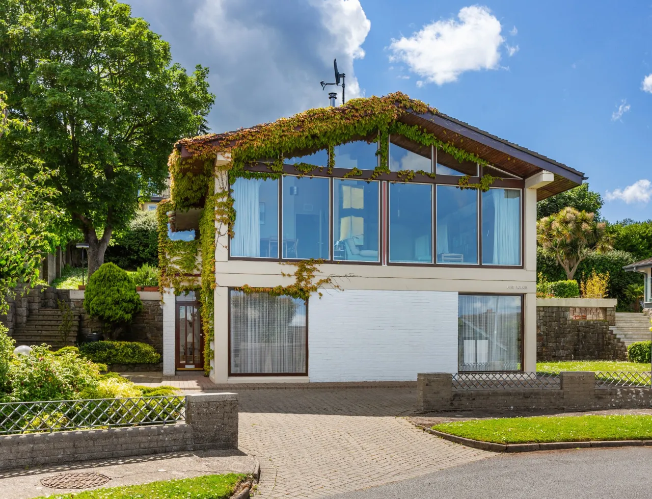 Photo of Pine Lodge, 1 Knocknacree Grove, Dalkey, Co Dublin, A96 K857