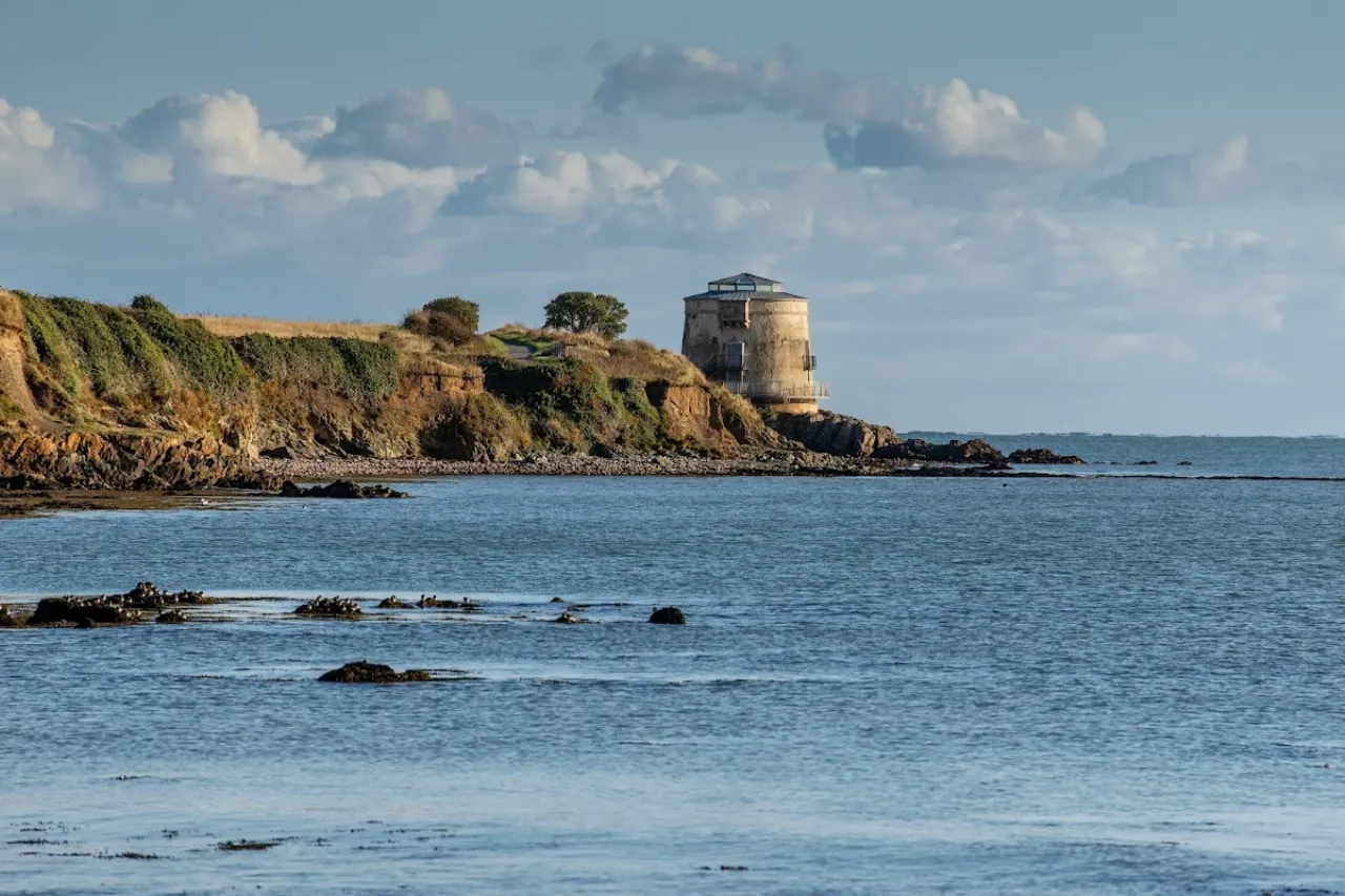 Photo of Serenity (4a) & Aurora (4b), Strand Road, Sutton, Dublin 13