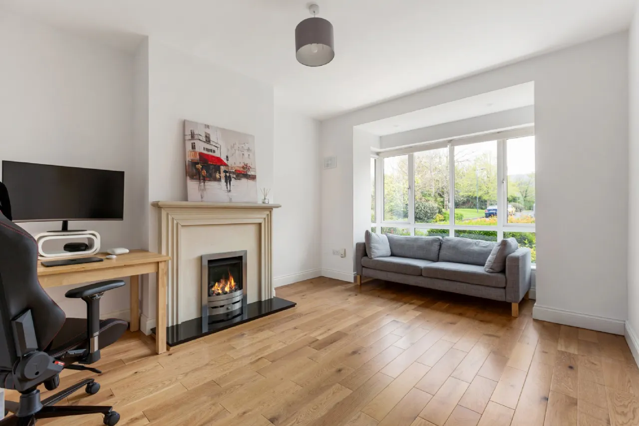 Photo of 33 Ballintyre Downs, Ballinteer, Dublin 16, D16 HW02