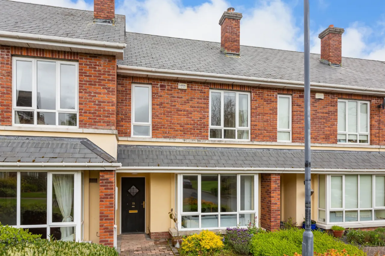 Photo of 33 Ballintyre Downs, Ballinteer, Dublin 16, D16 HW02