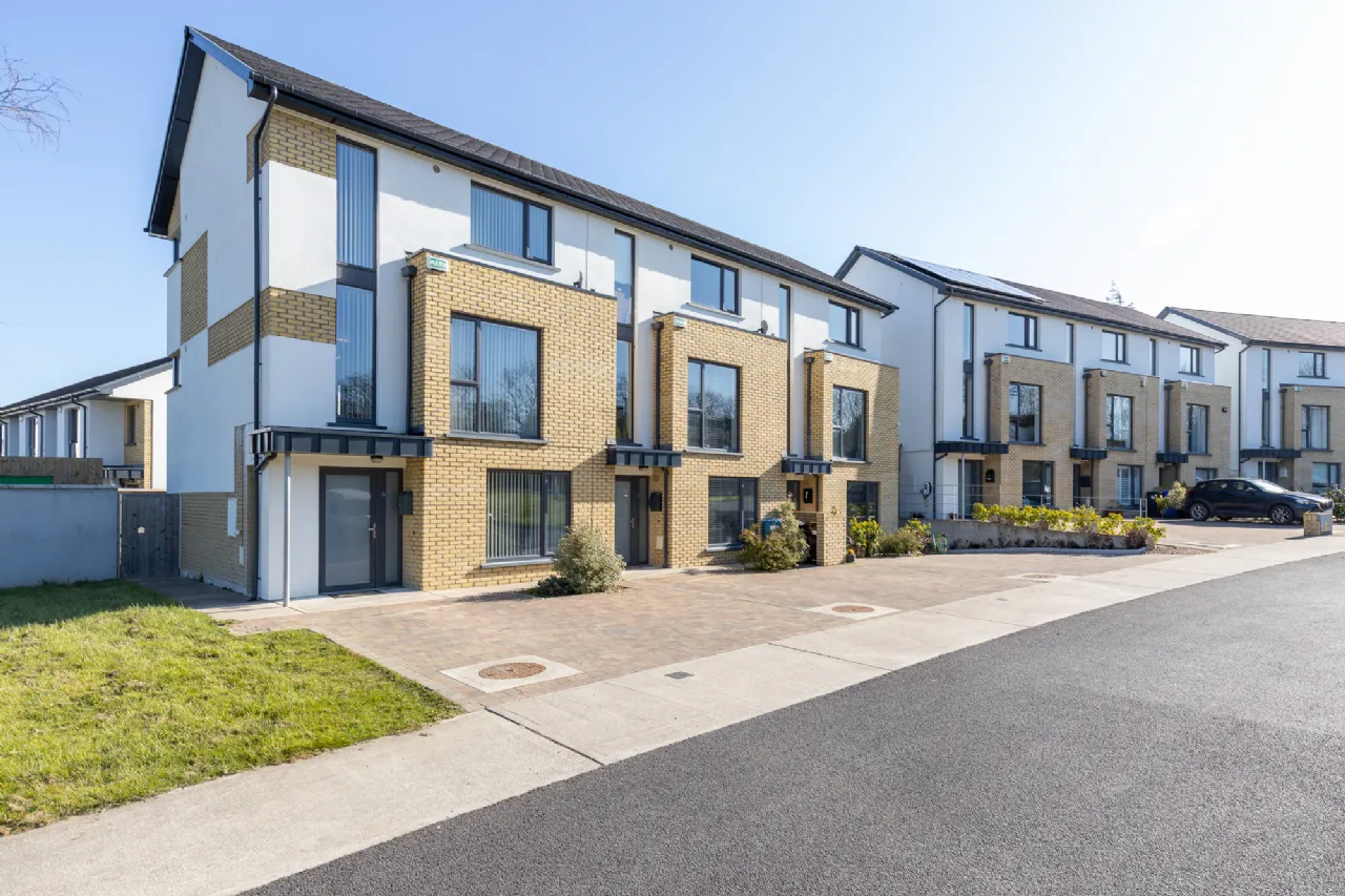 Photo of 9 The Crescent, Green Hill, Clonhaston, Enniscorthy, Co. Wexford, Y21 W8C7