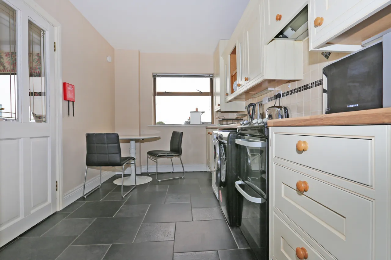 Photo of 10 Strand Court, O' Callaghan Strand, Limerick, V94N220