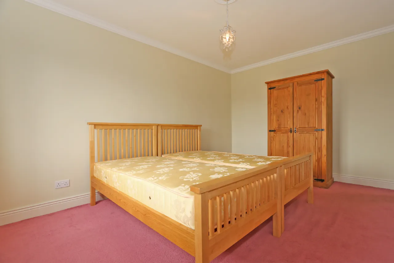 Photo of 10 Strand Court, O' Callaghan Strand, Limerick, V94N220