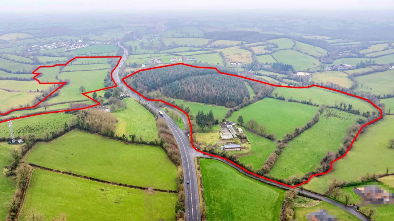 Photo of Residential Farm, Derrykinnard, Emyvale, Co. Monaghan, H18 H744