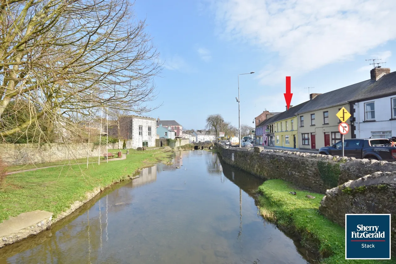 Photo of 8 South Quay, Newcastle West, Co. Limerick, V42 Y990