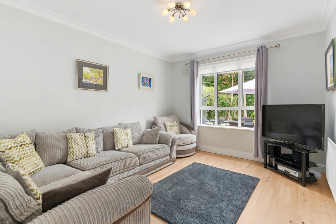 Photo of 36 Holmwood, Cabinteely, Dublin 18, D18WP02