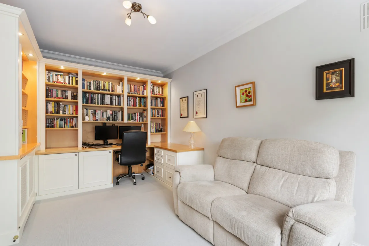 Photo of 36 Holmwood, Cabinteely, Dublin 18, D18WP02