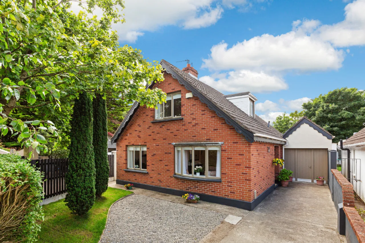 Photo of Frenchpark, 6 Carpenterstown Road, Castleknock, Dublin 15, D15 C650