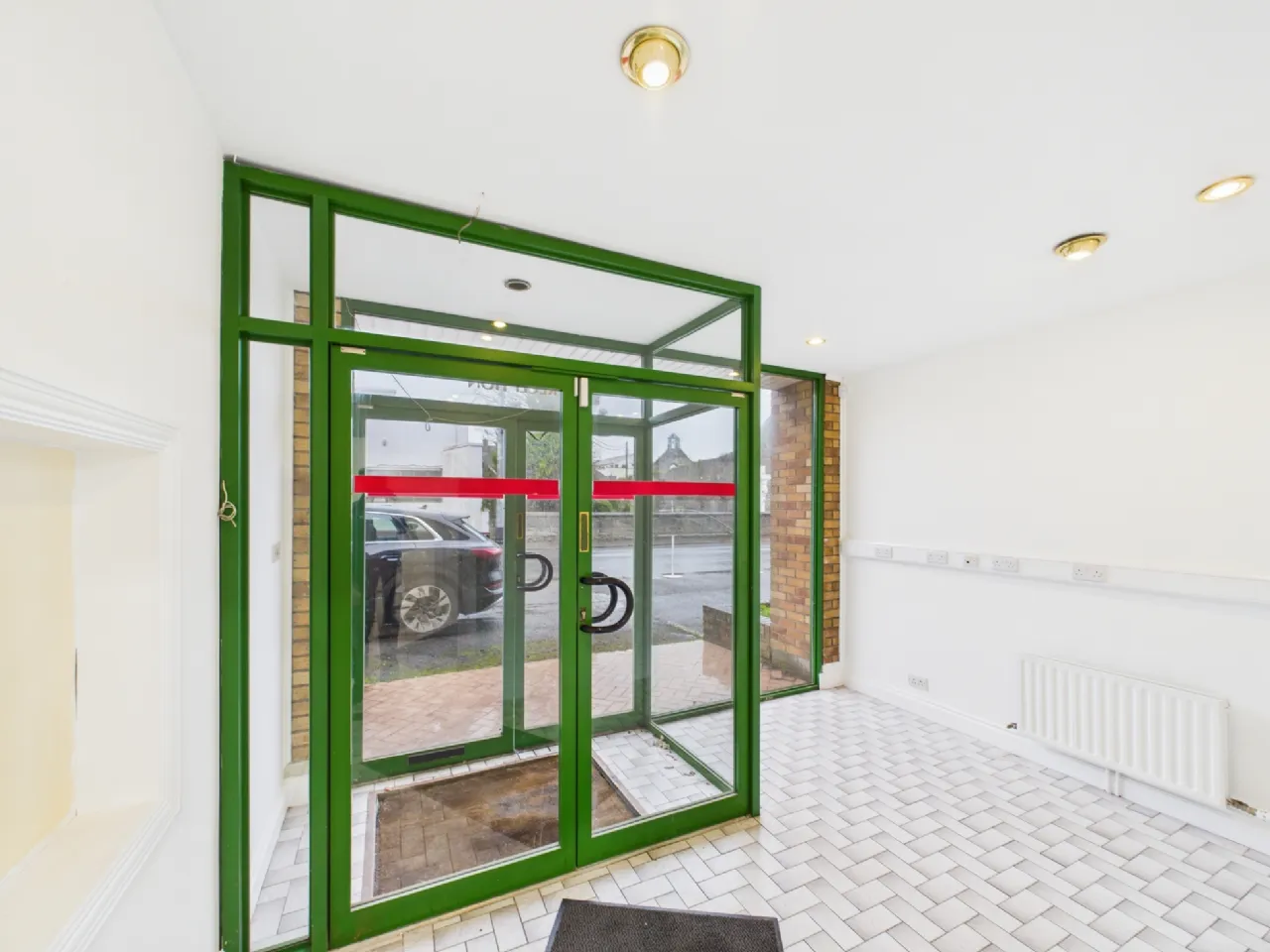 Photo of Martyrs Road, Nenagh, Co. Tipperary