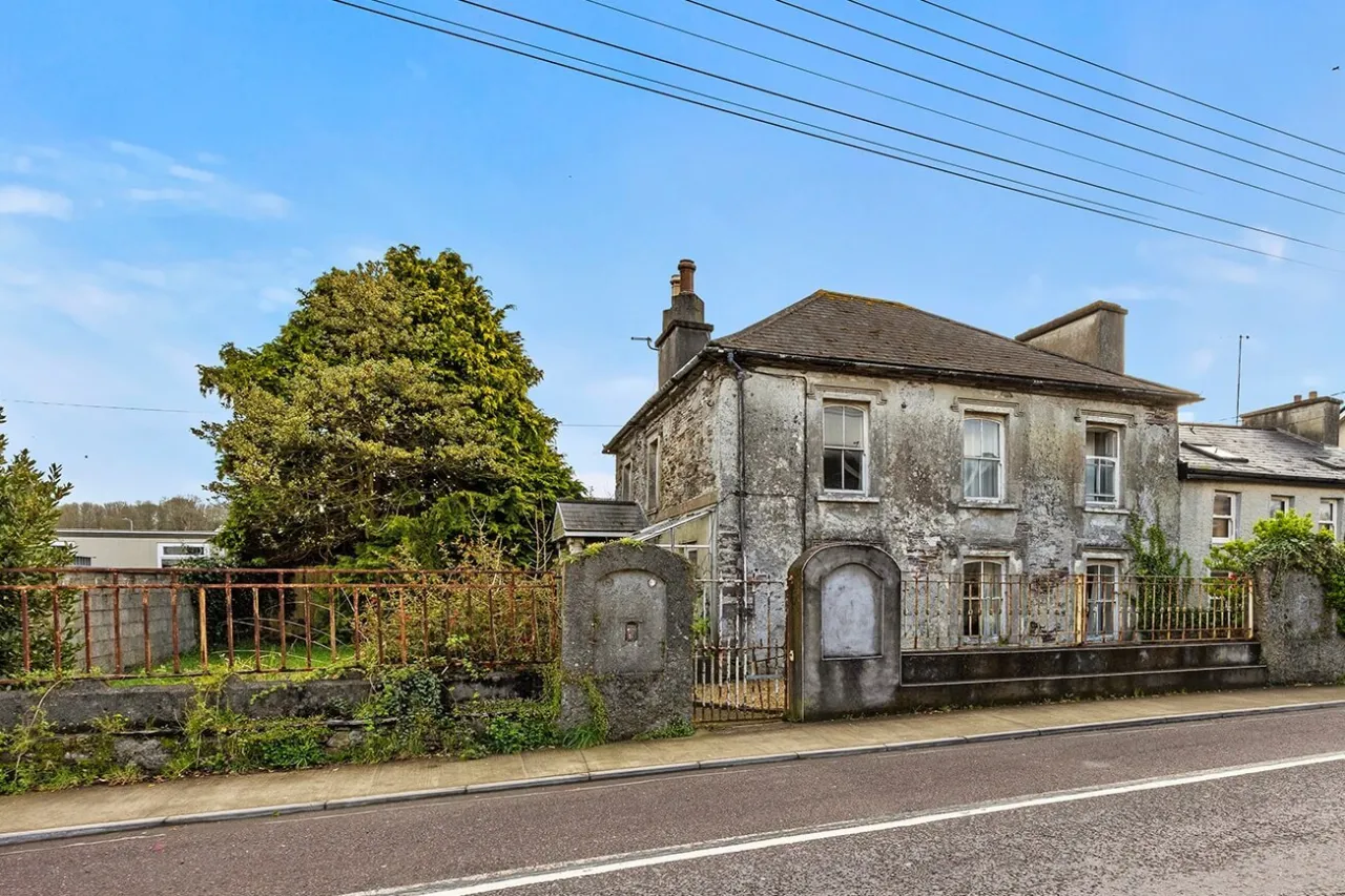Photo of Brookvale House, Townshend Street, Skibbereen, Co Cork, P81 V803
