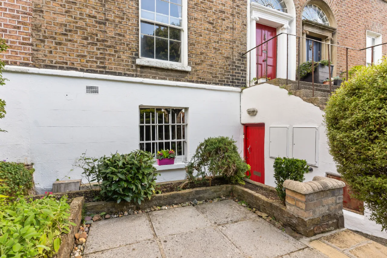 Photo of Garden Apartment, 45 Percy Place, Dublin 4, D04 R120