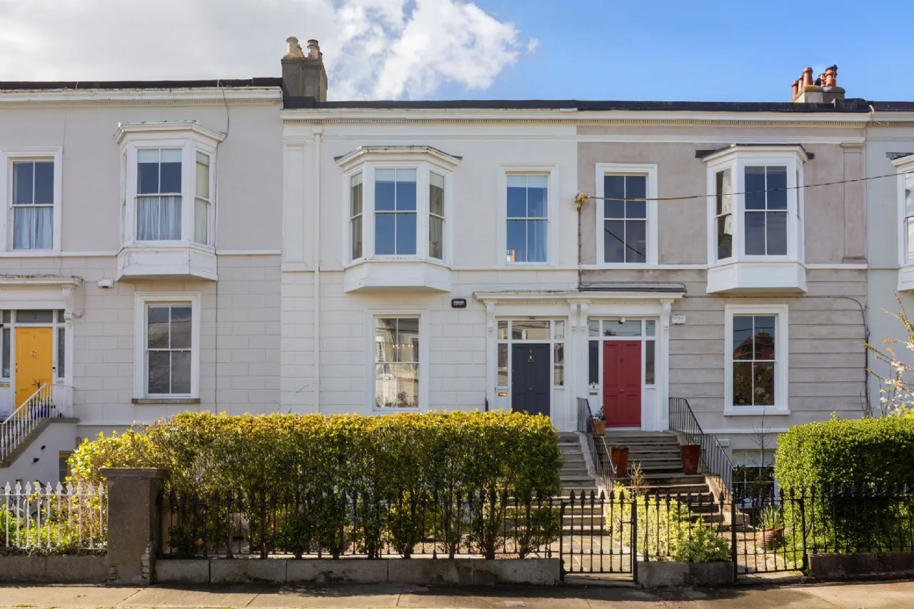 Photo of 2 Royal Terrace West, Dun Laoghaire, Co Dublin, A96H022