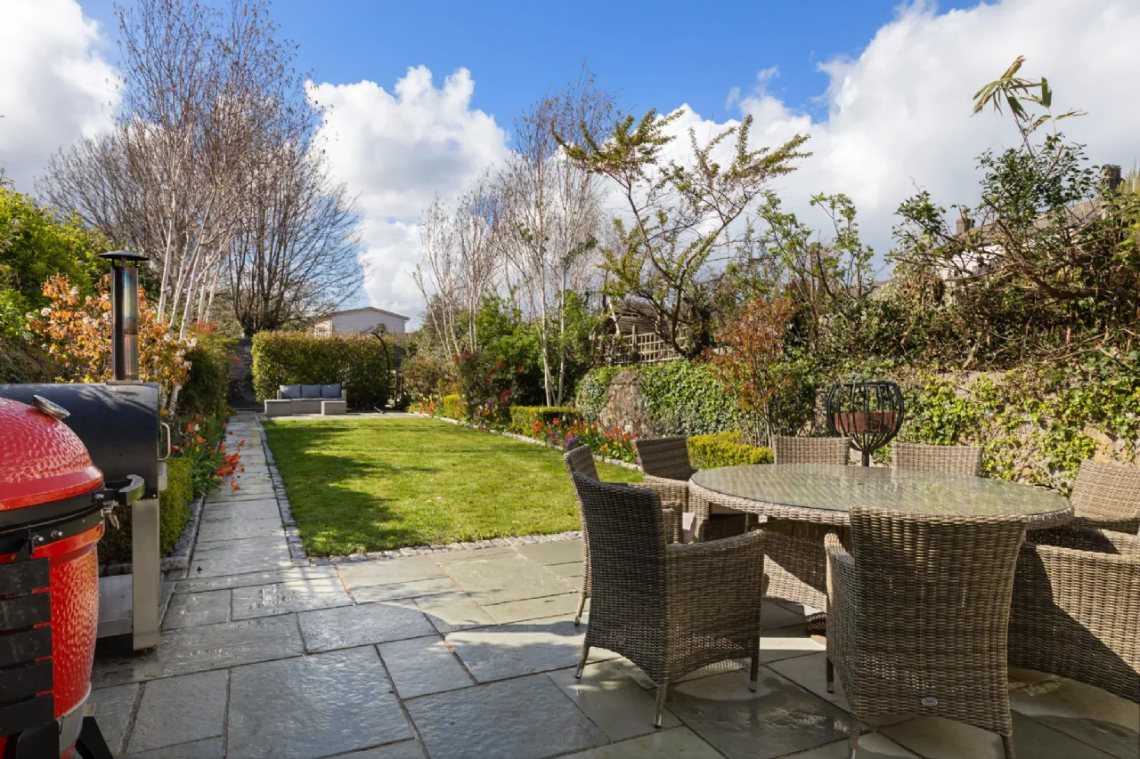 Photo of 2 Royal Terrace West, Dun Laoghaire, Co Dublin, A96H022