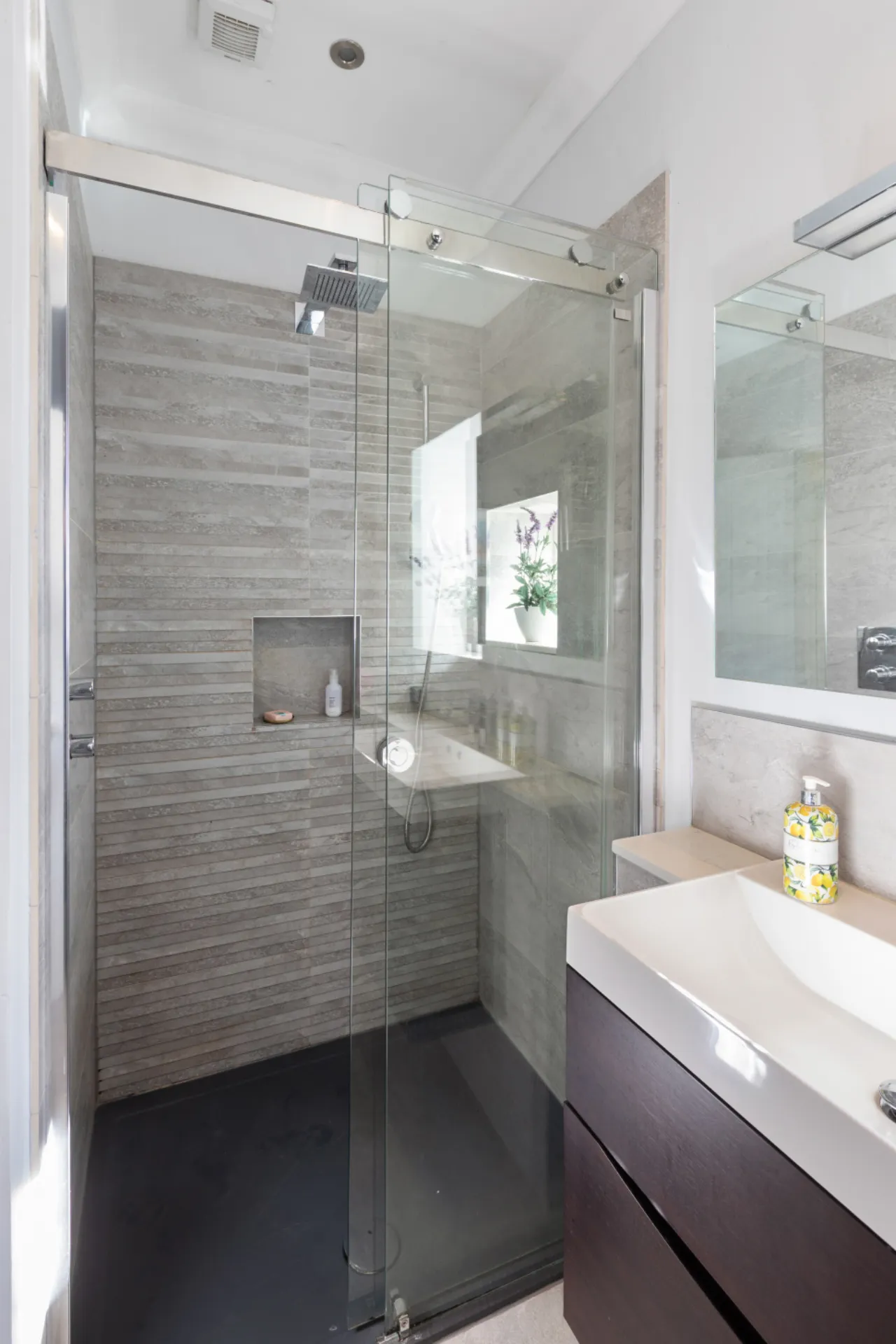 Photo of 2 Royal Terrace West, Dun Laoghaire, Co Dublin, A96H022