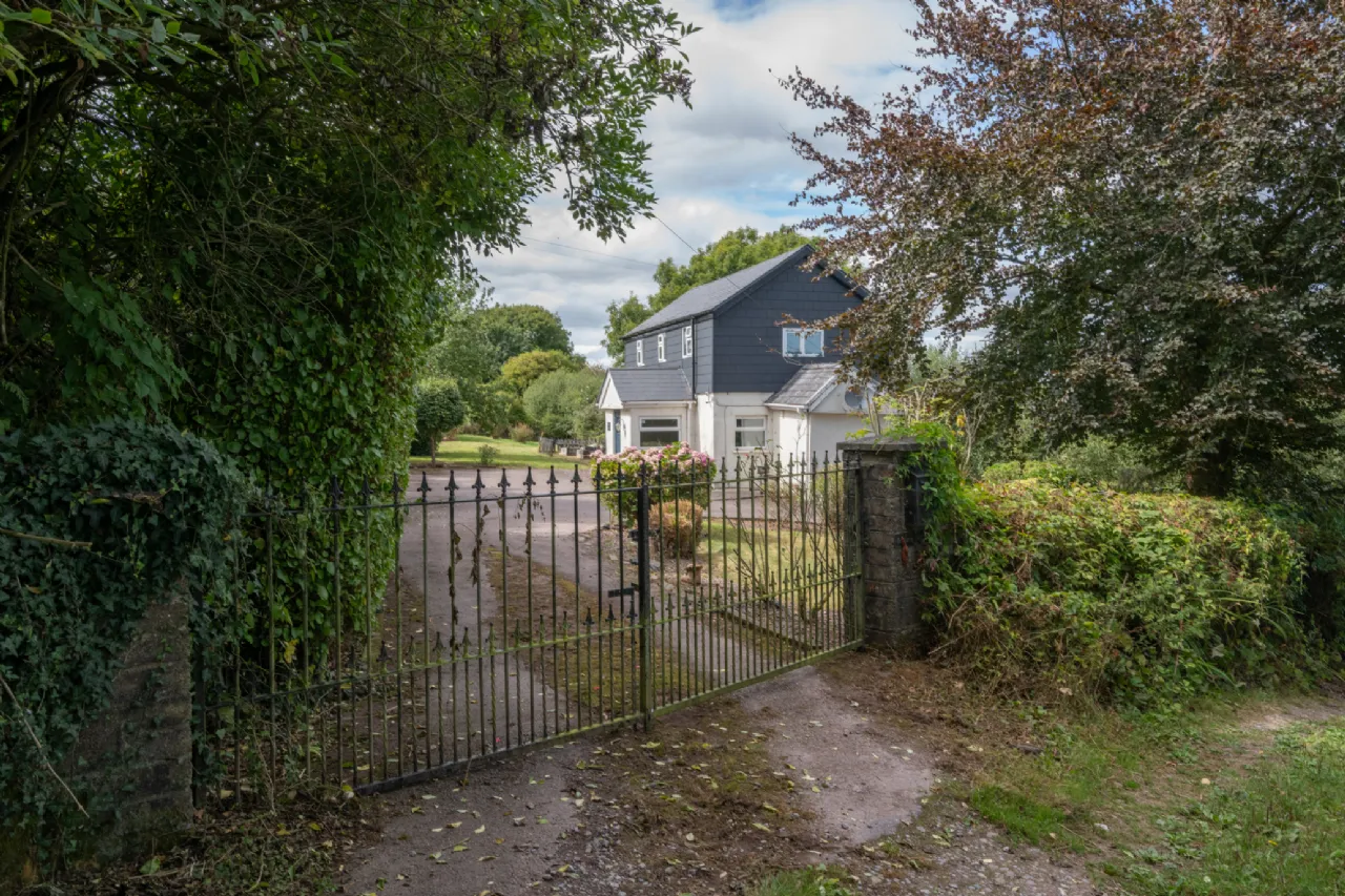 Photo of Railway Cottage, Castlewhite, Waterfall, Co Cork, T12 VKP6