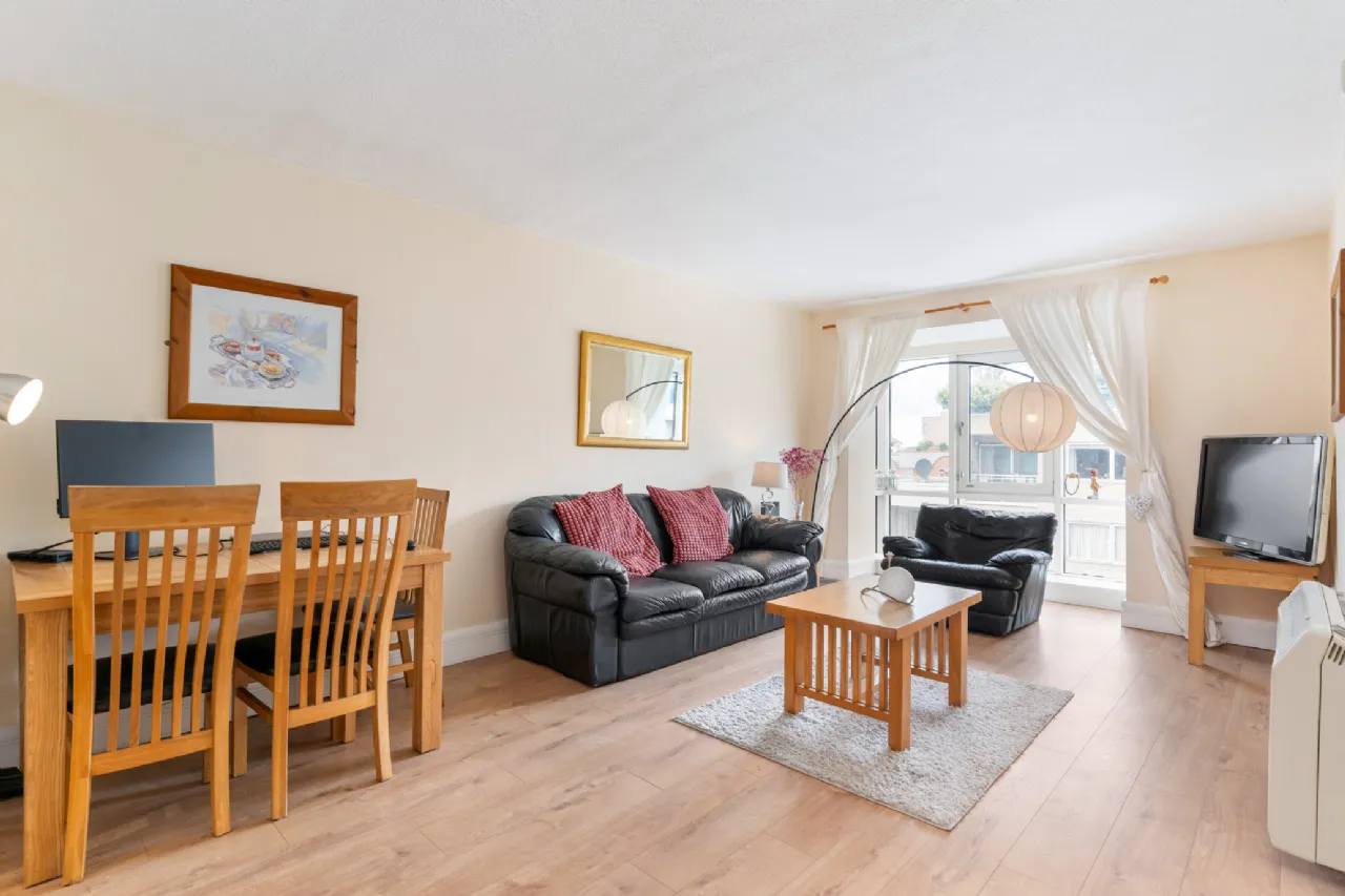 Photo of 127 Adelaide Square, Whitefriar Street, Dublin 8, D08 E2W2