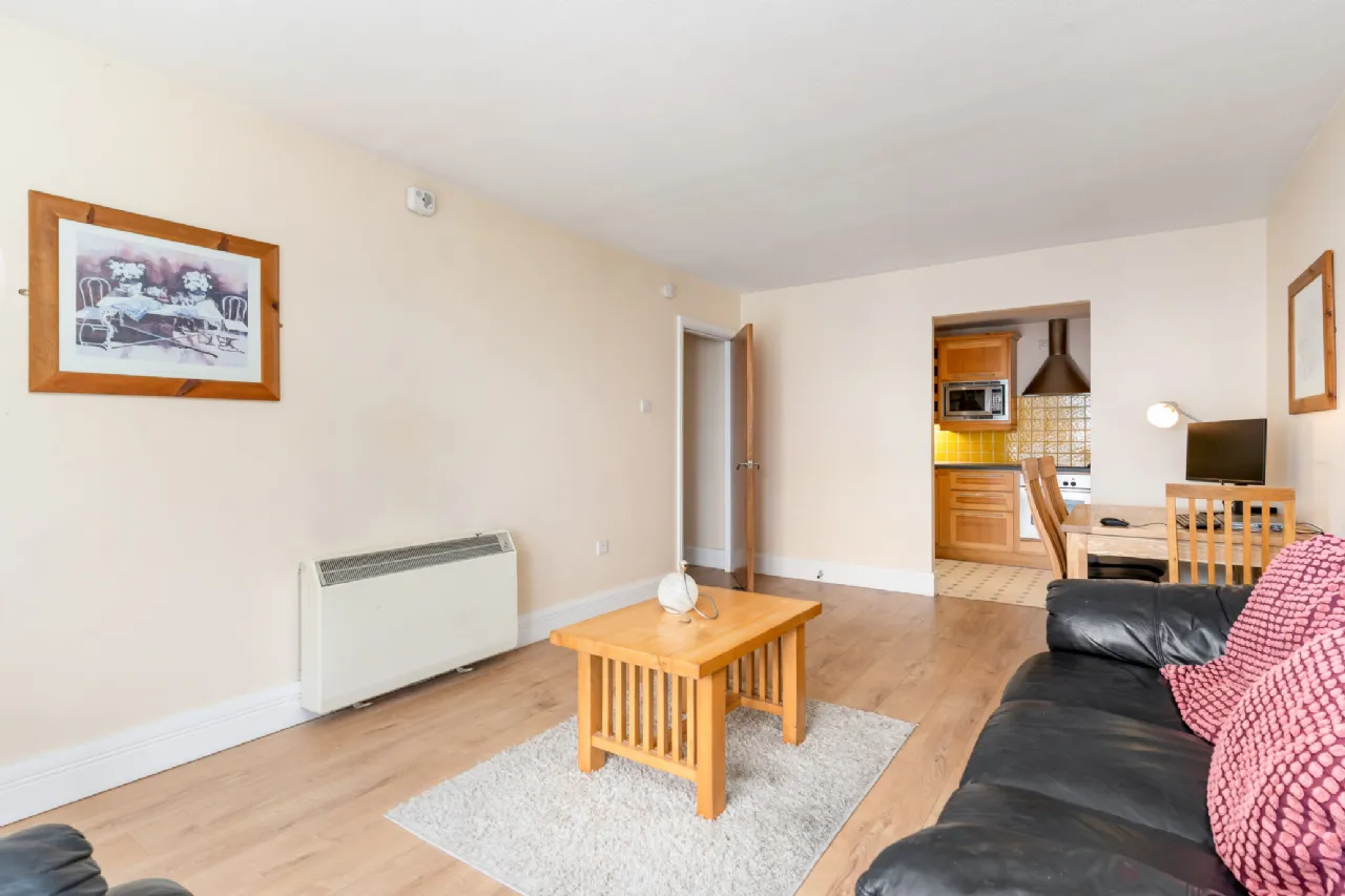 Photo of 127 Adelaide Square, Whitefriar Street, Dublin 8, D08 E2W2