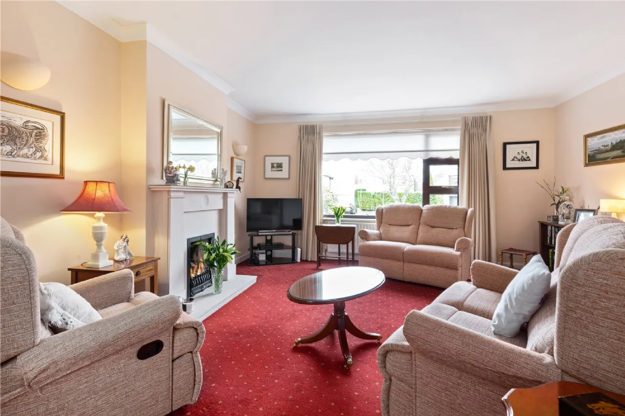 Photo of 10 Knocknashee, Goatstown, Dublin 14, D14 F891