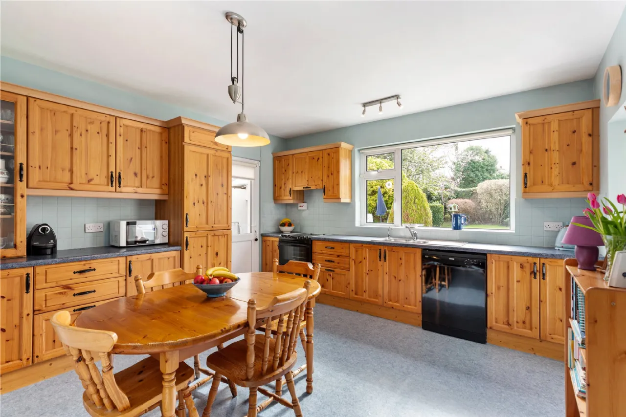 Photo of 10 Knocknashee, Goatstown, Dublin 14, D14 F891