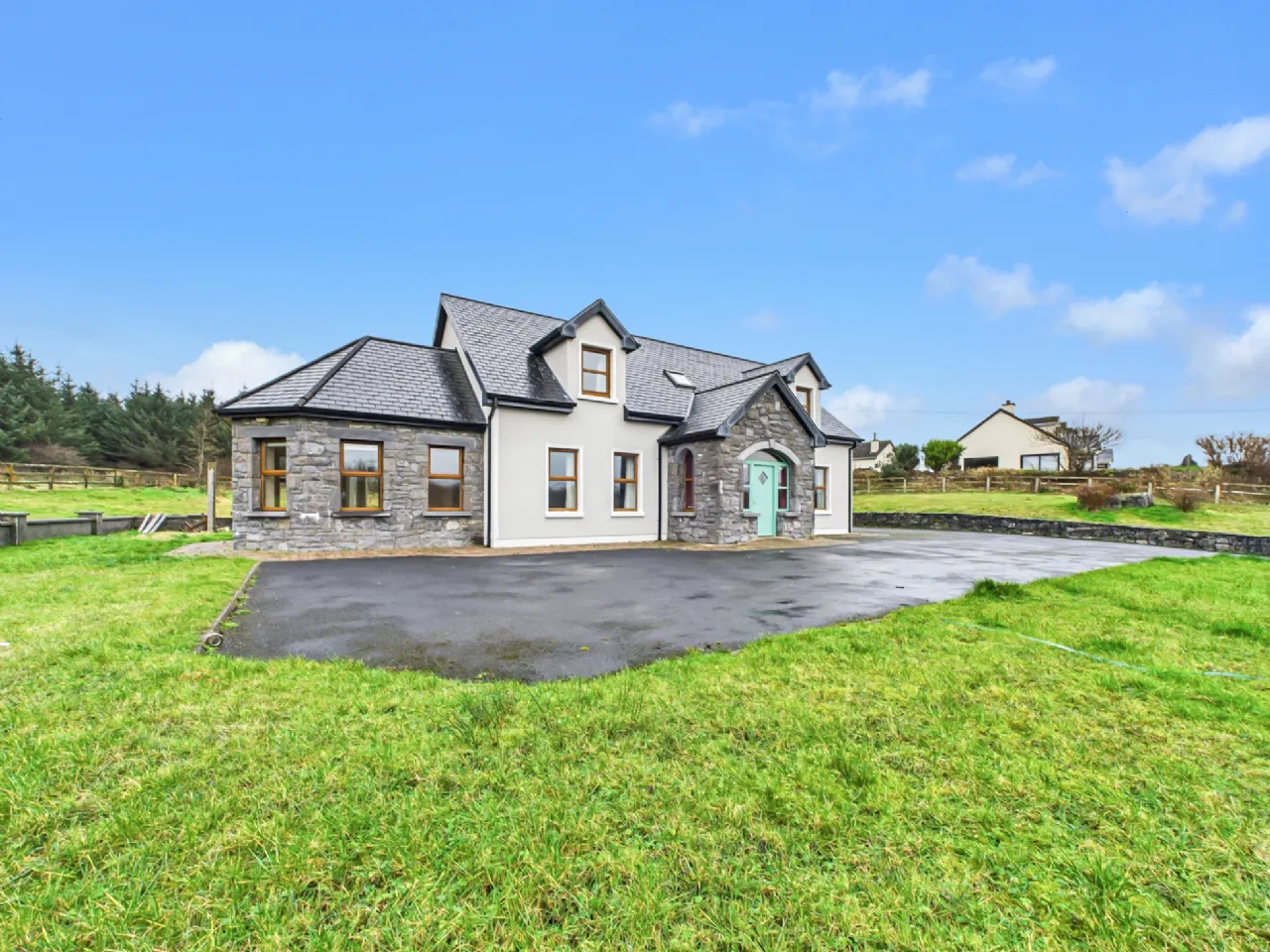 Photo of Kilfenora Road, Lisdoonvarna, Co. Clare, V95 NR71