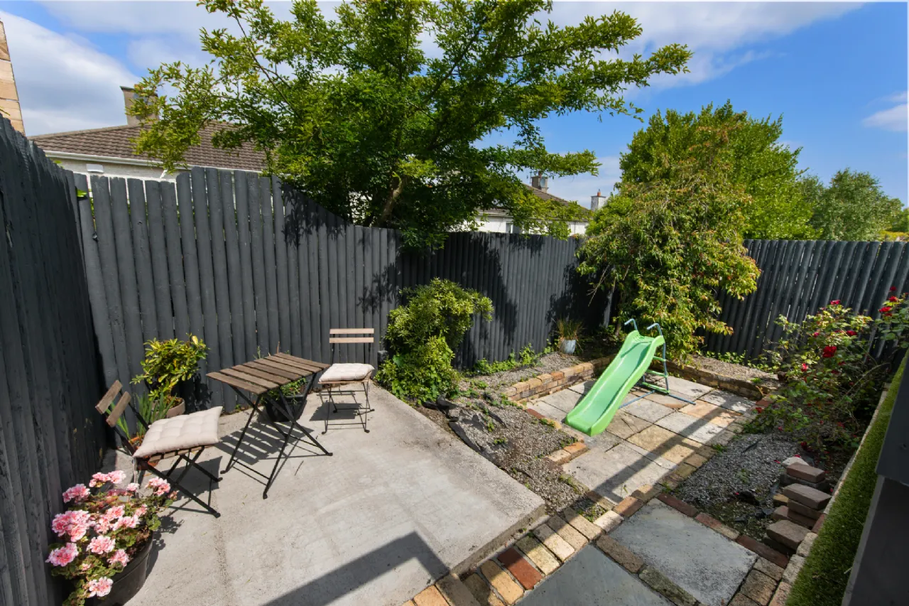 Photo of 9 Highland Grove, The Park, Cabinteely, Dublin 18, D18 N2C6