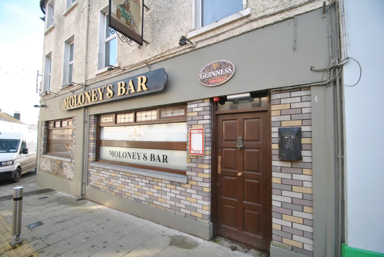 Photo of Brendans Bar, Castle Street, Roscrea, Co. Tipperary, E53 EC52