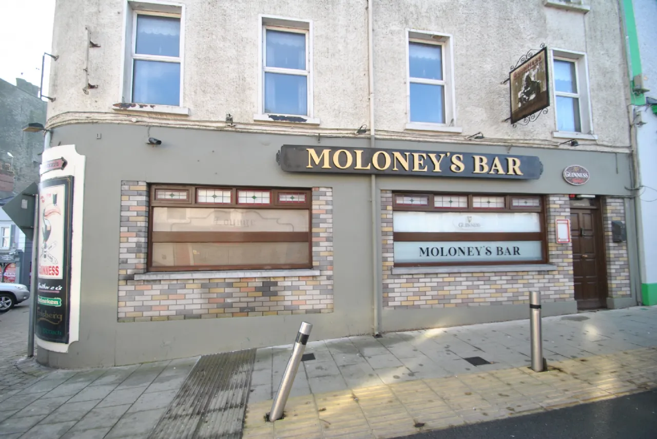 Photo of Brendans Bar, Castle Street, Roscrea, Co. Tipperary, E53 EC52