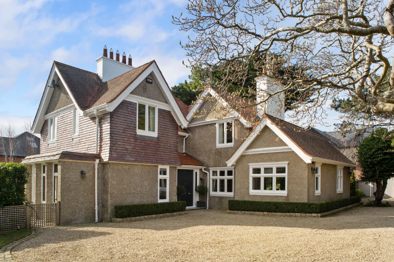 Photo of Coolgreen, Brennanstown Road, Dublin 18, D18C5K3