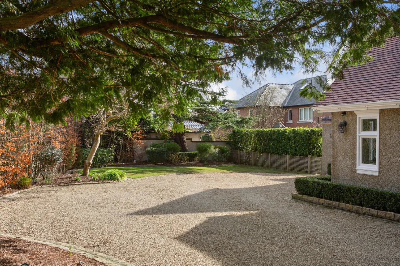 Photo of Coolgreen, Brennanstown Road, Dublin 18, D18C5K3