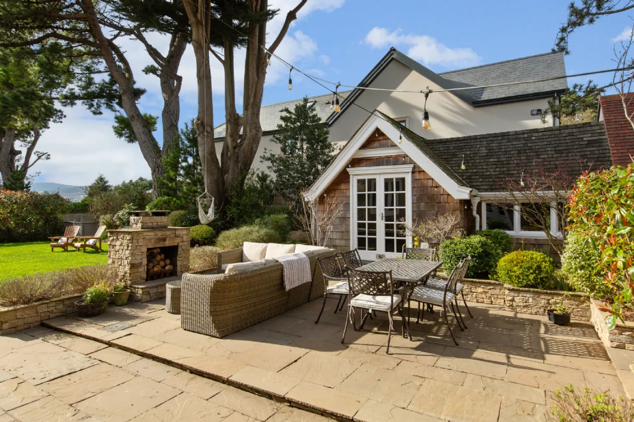 Photo of Coolgreen, Brennanstown Road, Dublin 18, D18C5K3