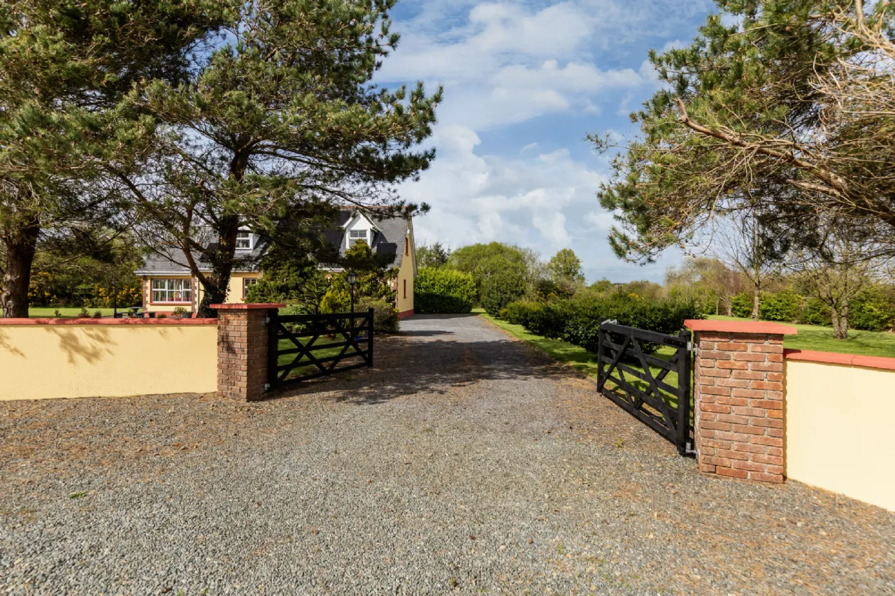 Photo of Tiraru, Ballynellard, Blackwater, Co Wexford, Y21WP99