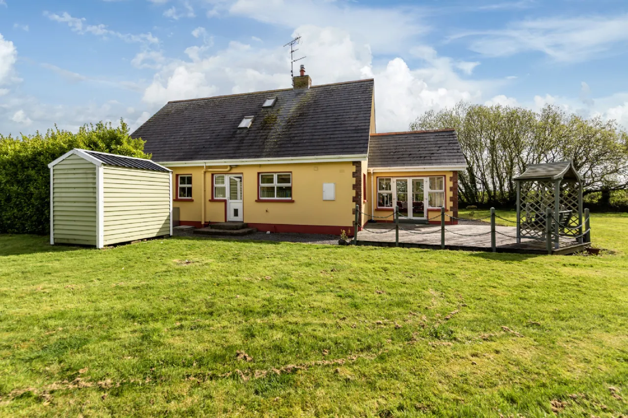 Photo of Tiraru, Ballynellard, Blackwater, Co Wexford, Y21WP99