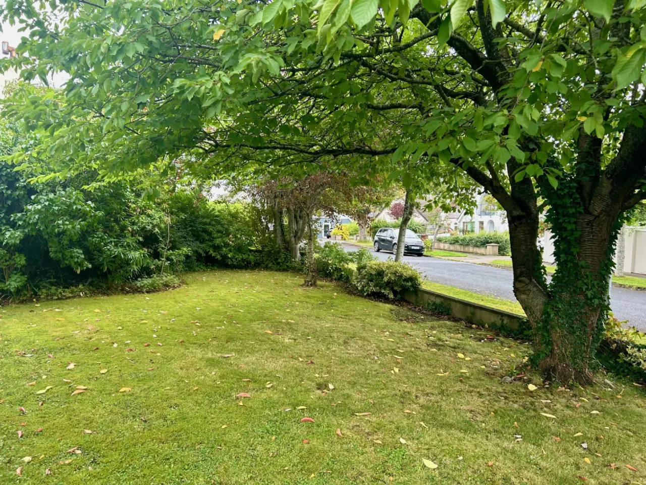 Photo of 18 Glen Lawn Drive, The Park, Cabinteely, Dublin 18, D18E429