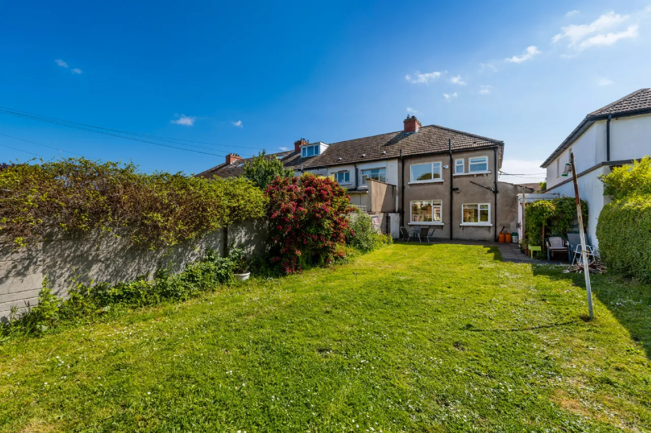 Photo of 53 Seapark Drive, Clontarf, Dublin 3, D03 R8Y2