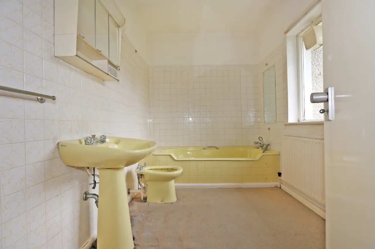 Photo of Ardkeen, Golf Links Road, Castletroy, Limerick, V94 TF9P