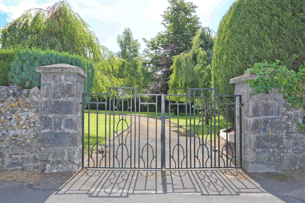 Photo of Ardkeen, Golf Links Road, Castletroy, Limerick, V94 TF9P