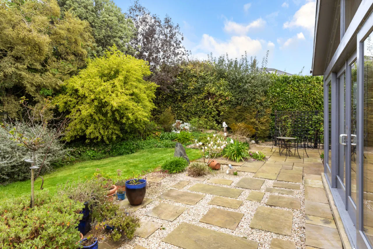 Photo of Fernsea, Ferndale Road, Rathmichael, Dublin 18., D18YX30