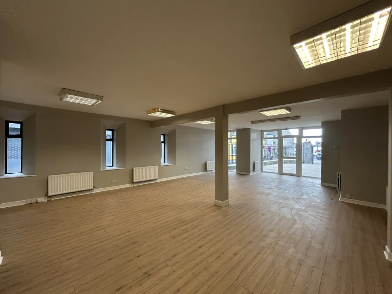 Photo of Main Street, Cashel, E25E027