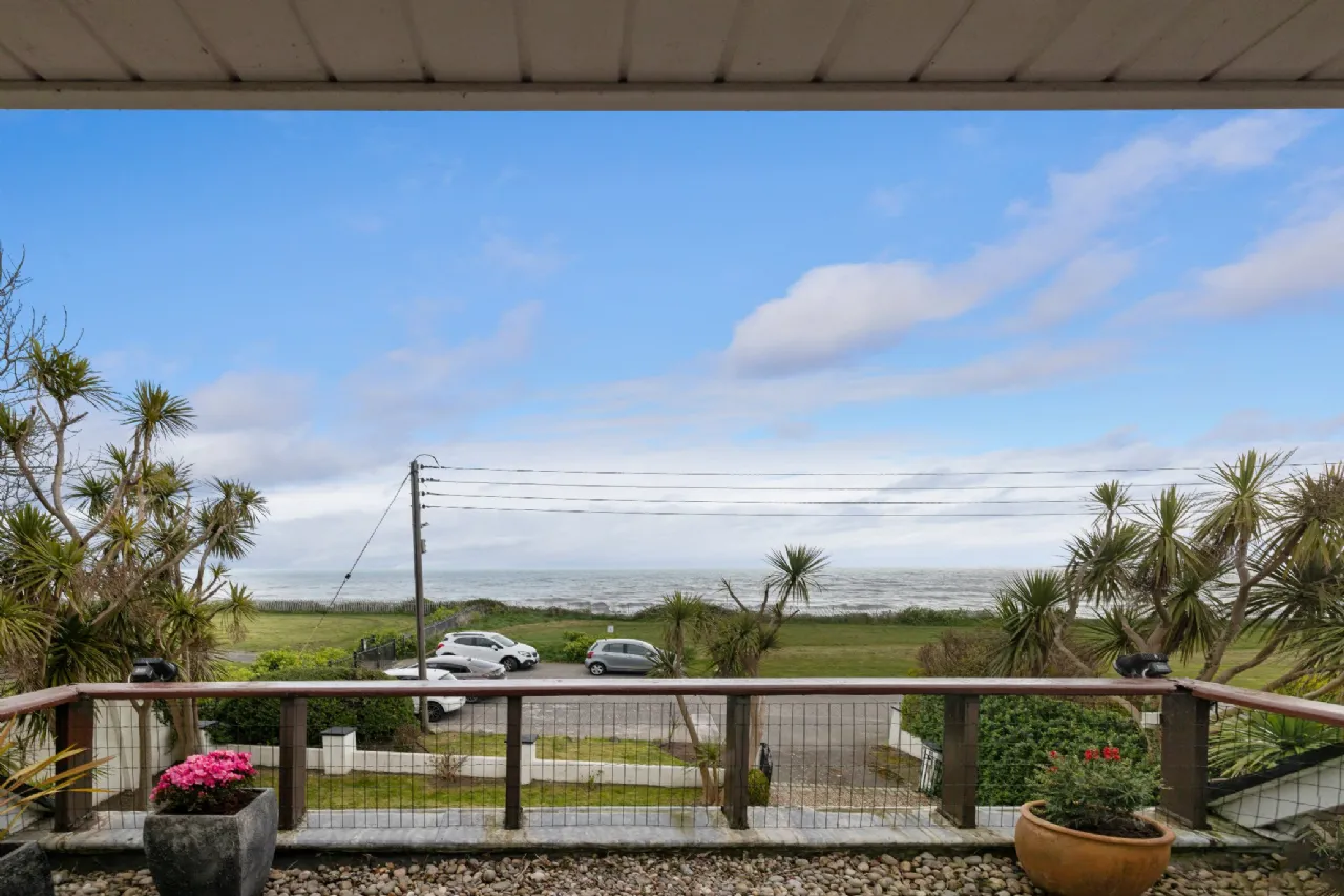 Photo of 12 Seafield, Shankill, Dublin 18, D18 Y277