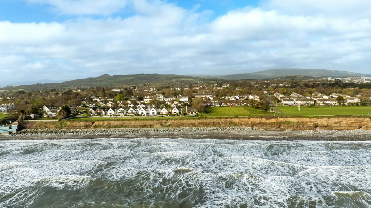 Photo of 12 Seafield, Shankill, Dublin 18, D18 Y277