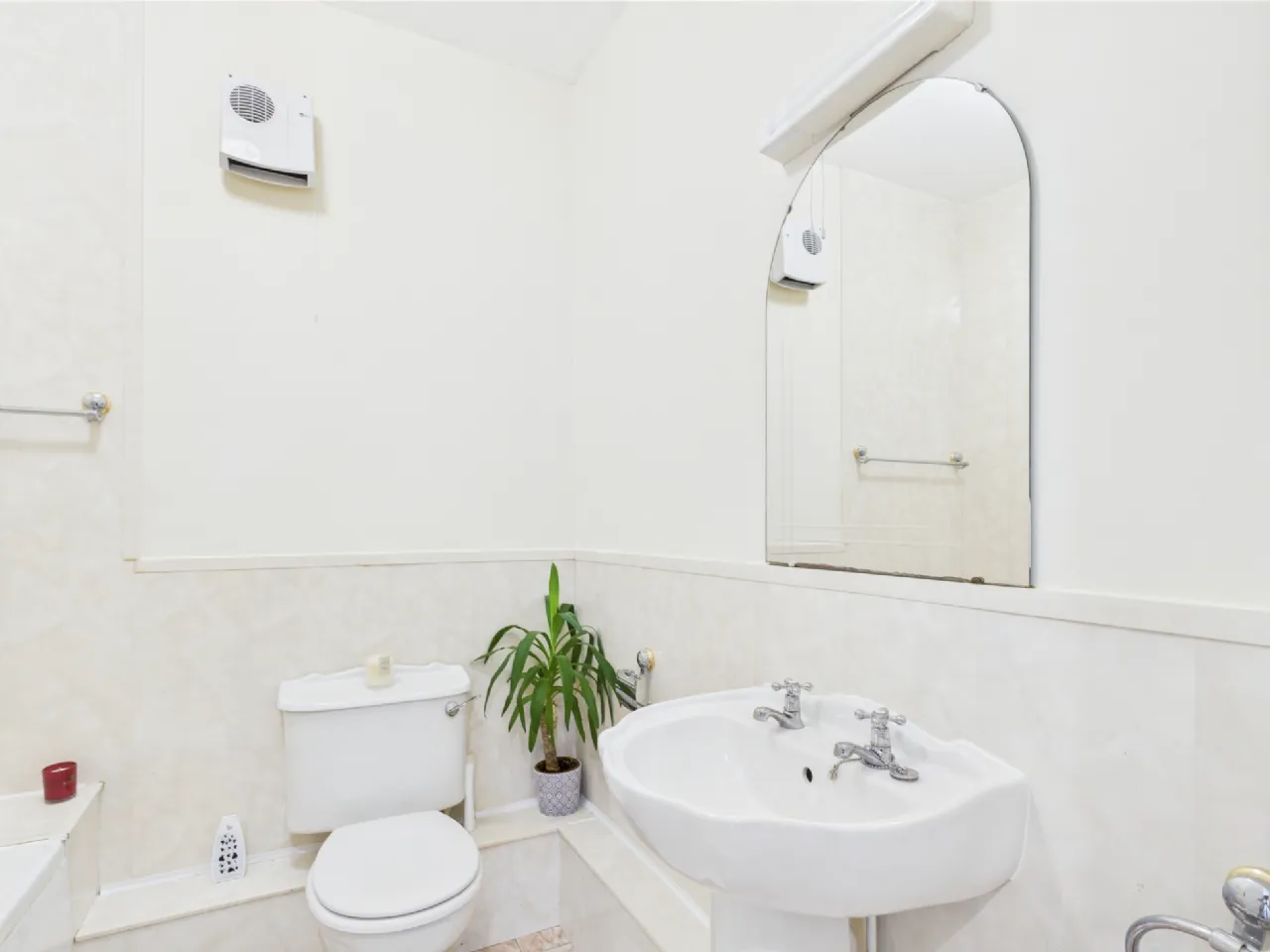 Photo of 6B Hazelwood Court, Thurles, Co. Tipperary, E41 VN52