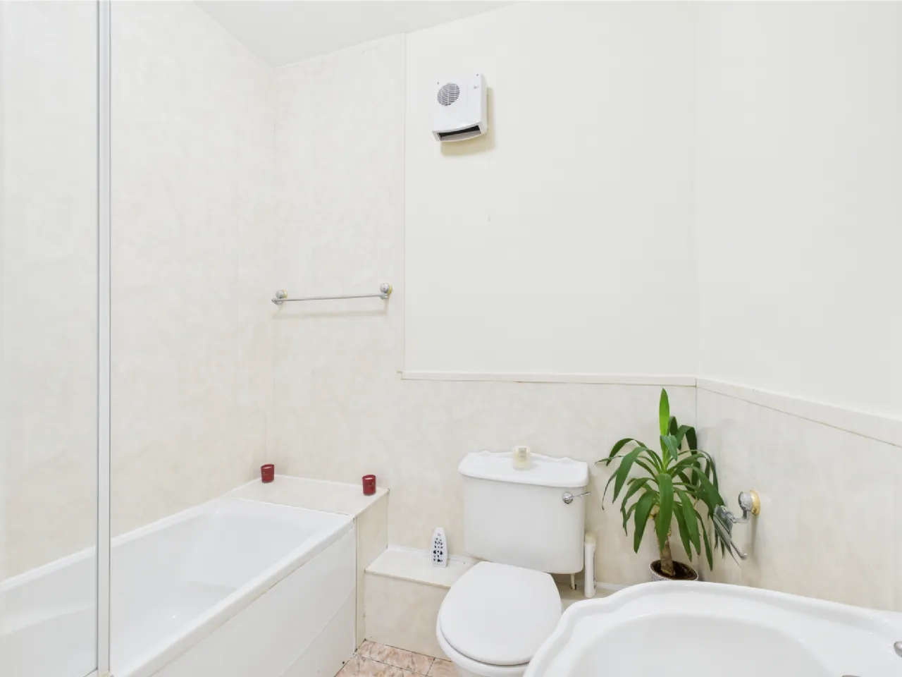 Photo of 6B Hazelwood Court, Thurles, Co. Tipperary, E41 VN52