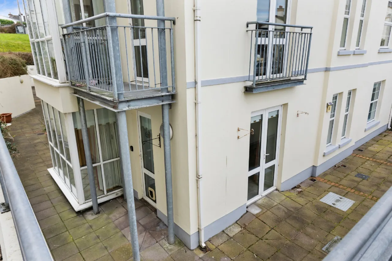 Photo of 15 Maryland House, Shankill, Dublin 18, D18 NF82