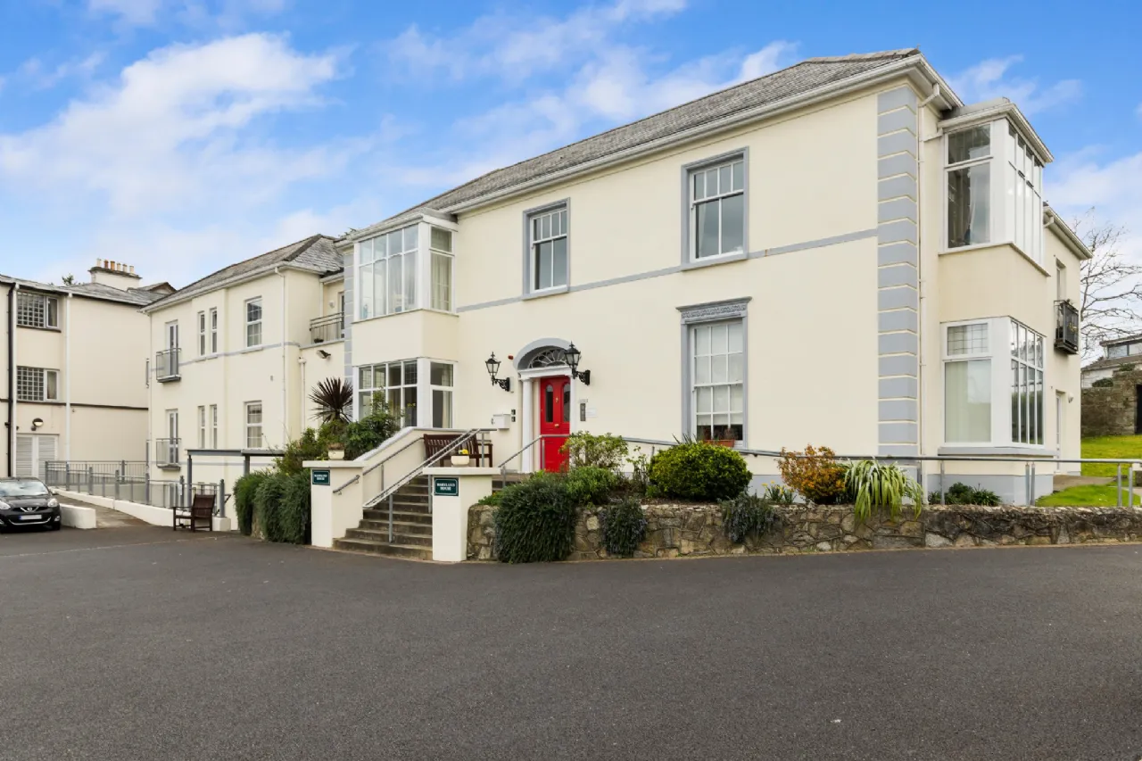 Photo of 15 Maryland House, Shankill, Dublin 18, D18 NF82