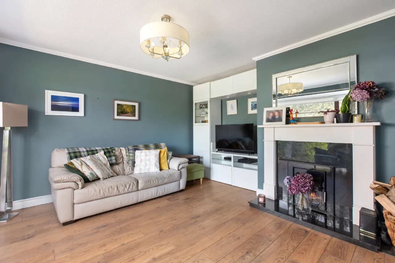 Photo of 30 The Crescent, Woodpark, Ballinteer, Dublin 16, D16 KW80