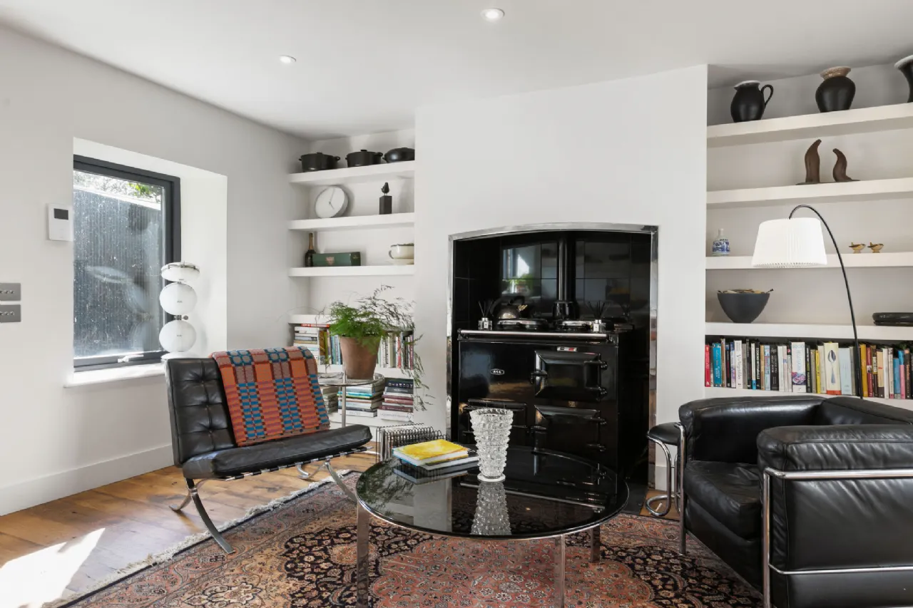 Photo of 56 Heytesbury Lane, Ballsbridge, Dublin 4, D04 W7W1