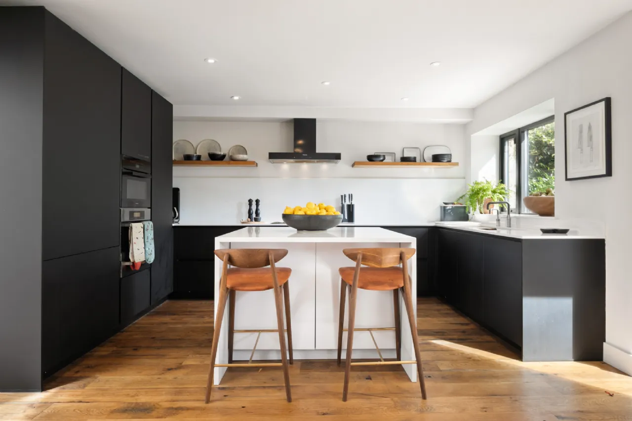 Photo of 56 Heytesbury Lane, Ballsbridge, Dublin 4, D04 W7W1