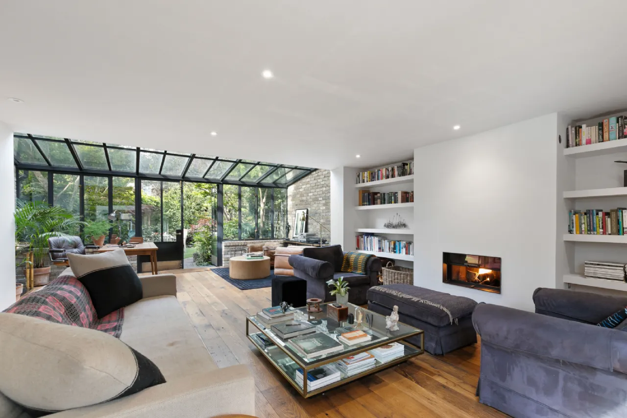 Photo of 56 Heytesbury Lane, Ballsbridge, Dublin 4, D04 W7W1