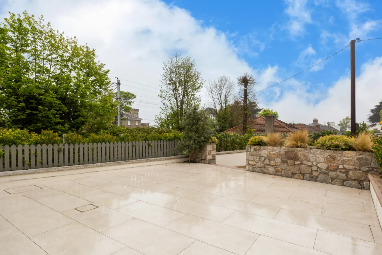 Photo of Ross Cottage, Seafield Road, Killiney, Co. Dublin, A96 H983