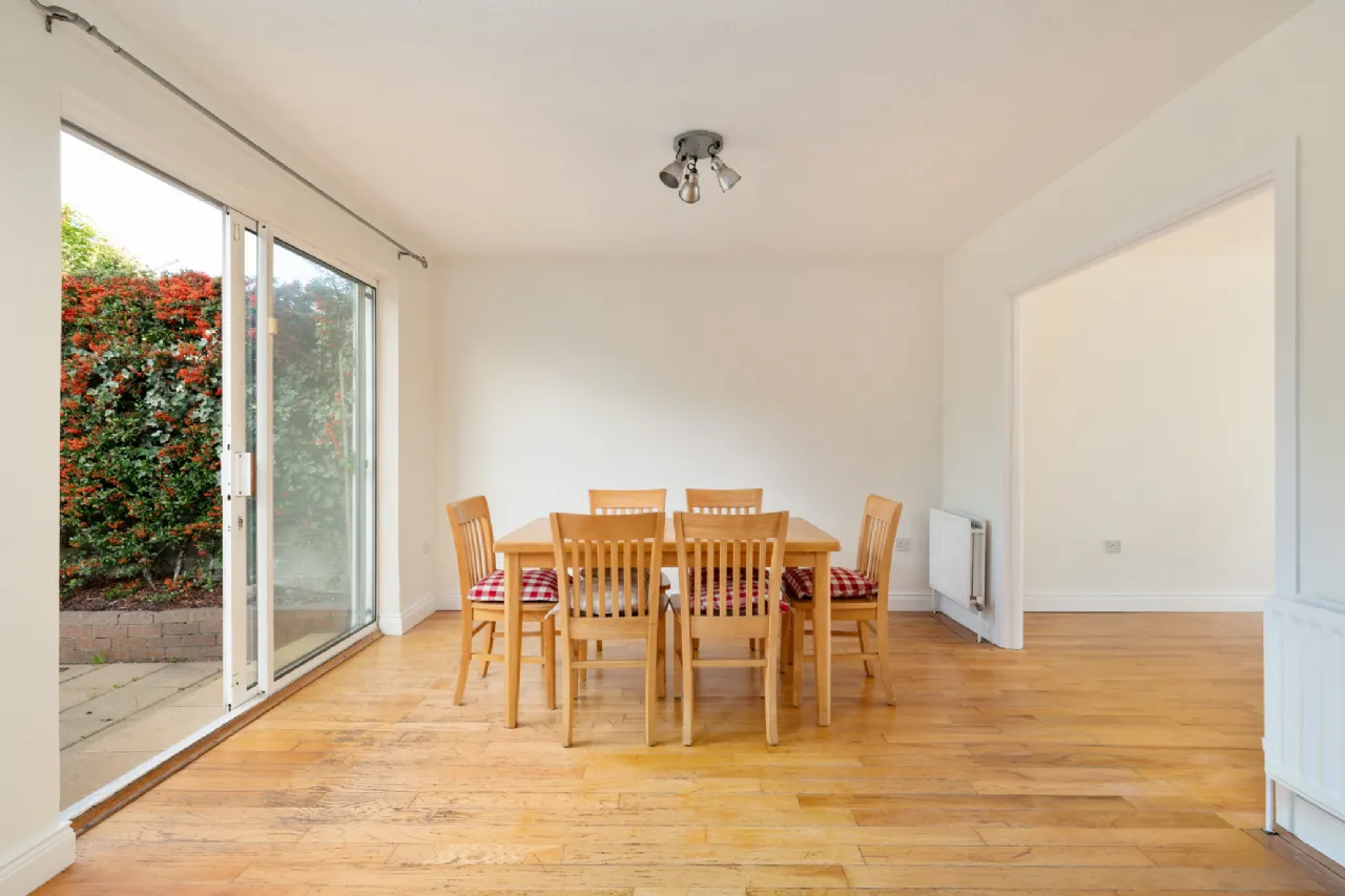 Photo of 43 Park Drive, The Park, Cabinteely, Dublin 18, D18 V3K6